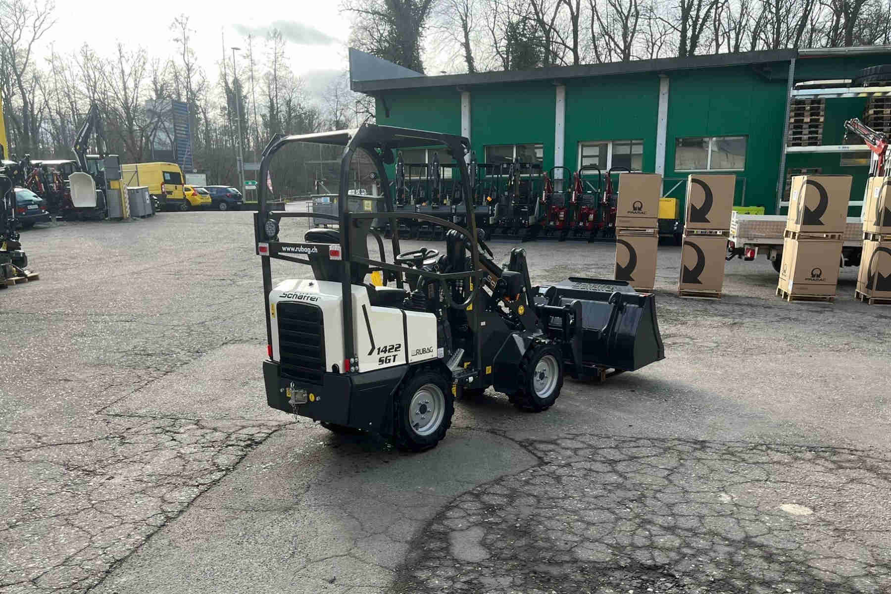 RUBA4336_2607404 vehicle image