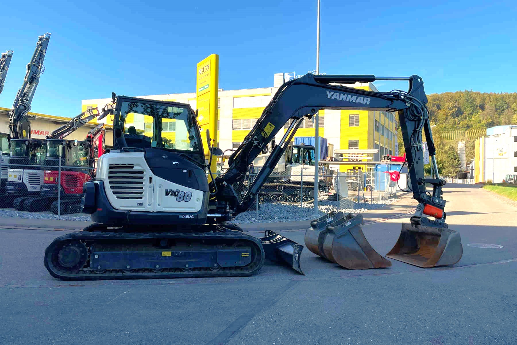 RUBA4336_2607410 vehicle image