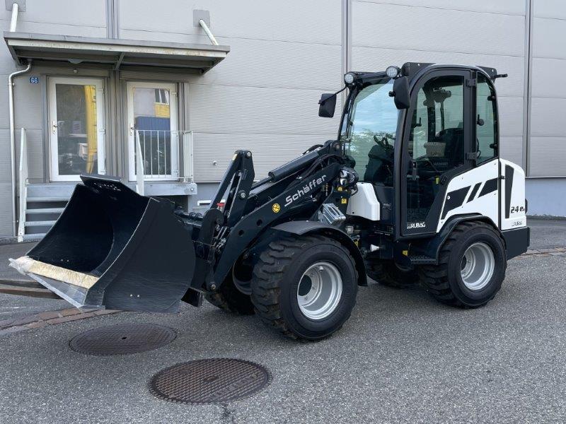 RUBA4336_2624292 vehicle image