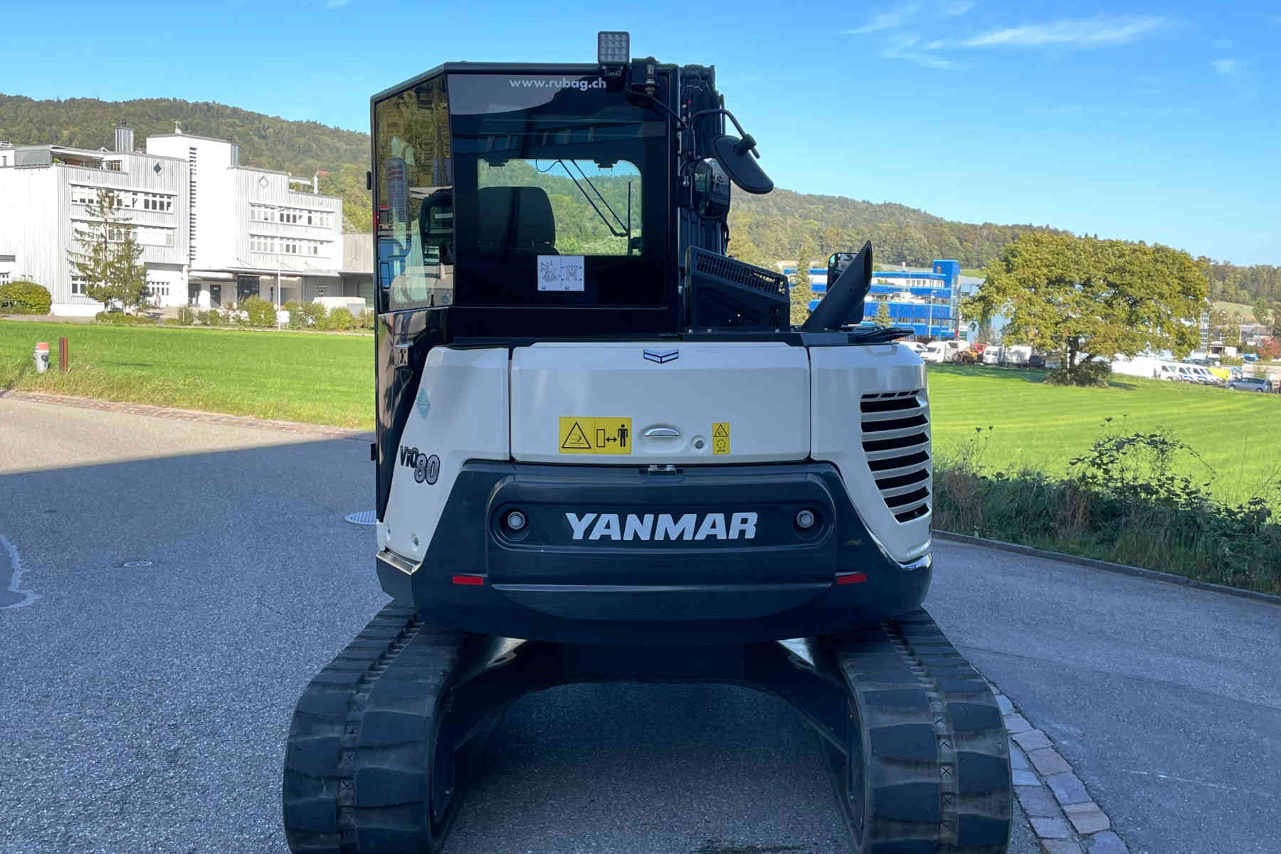RUBA4336_2607410 vehicle image