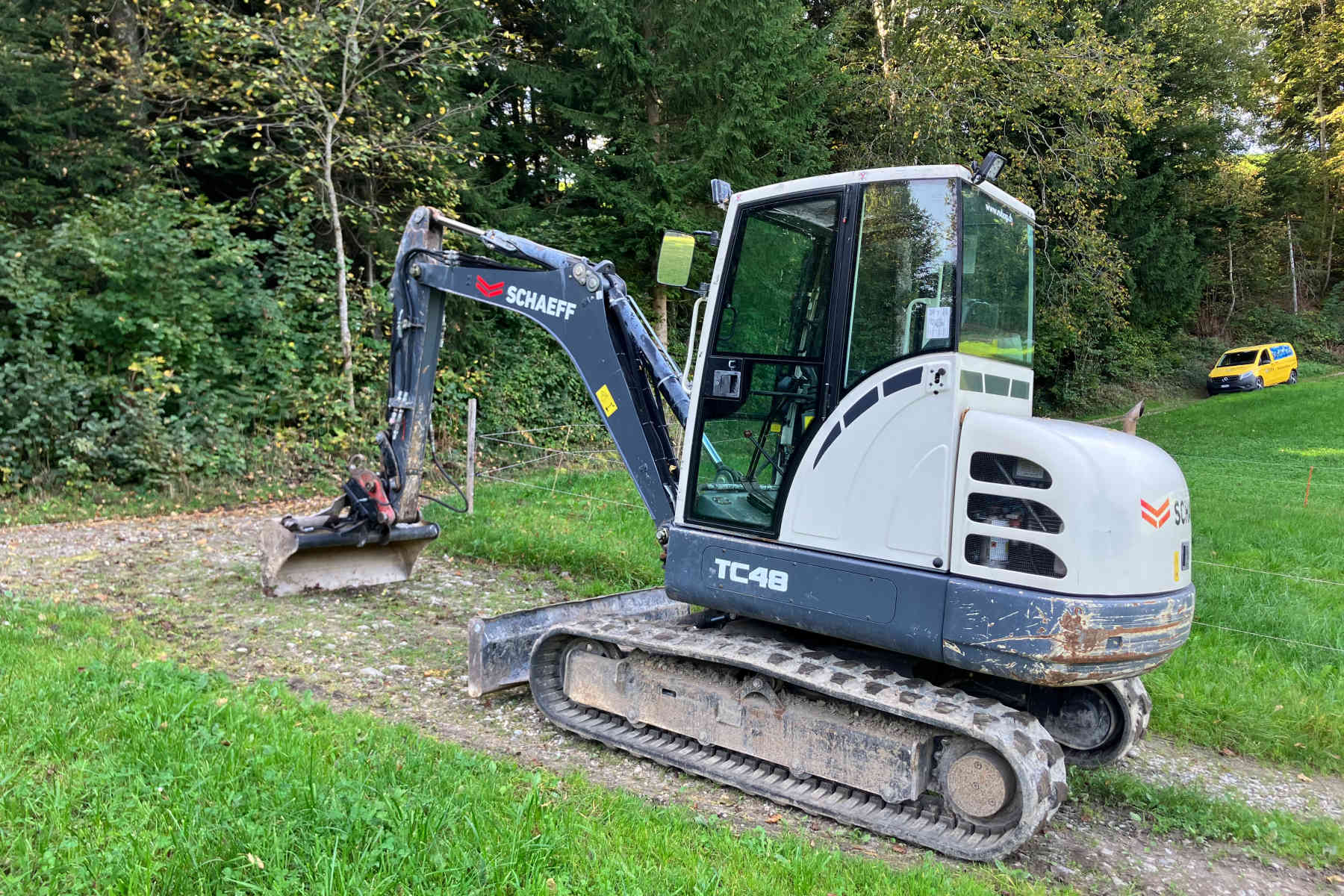 RUBA4336_2612961 vehicle image