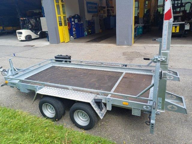 RUBA4336_2612968 vehicle image