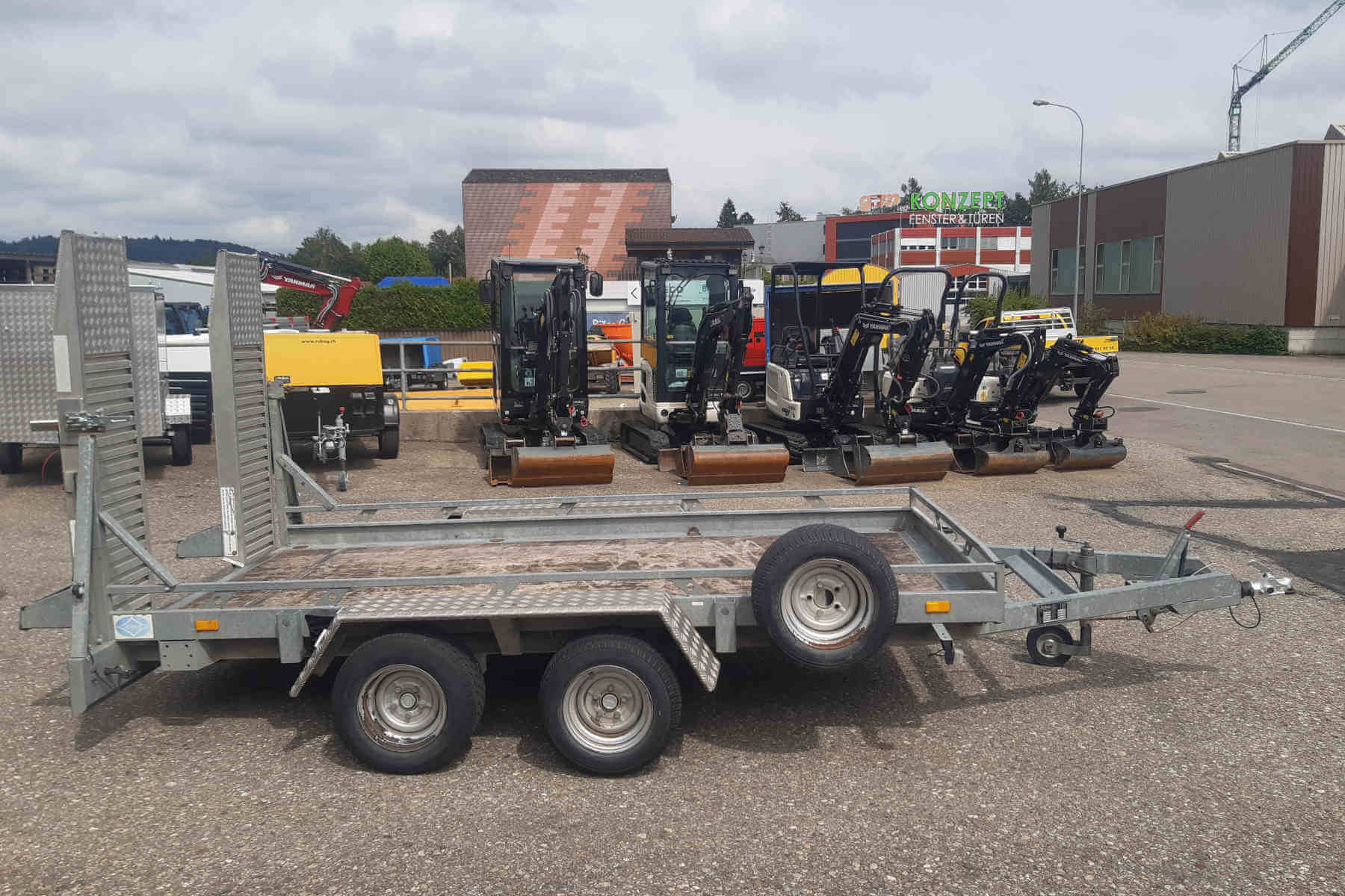 RUBA4336_2607420 vehicle image