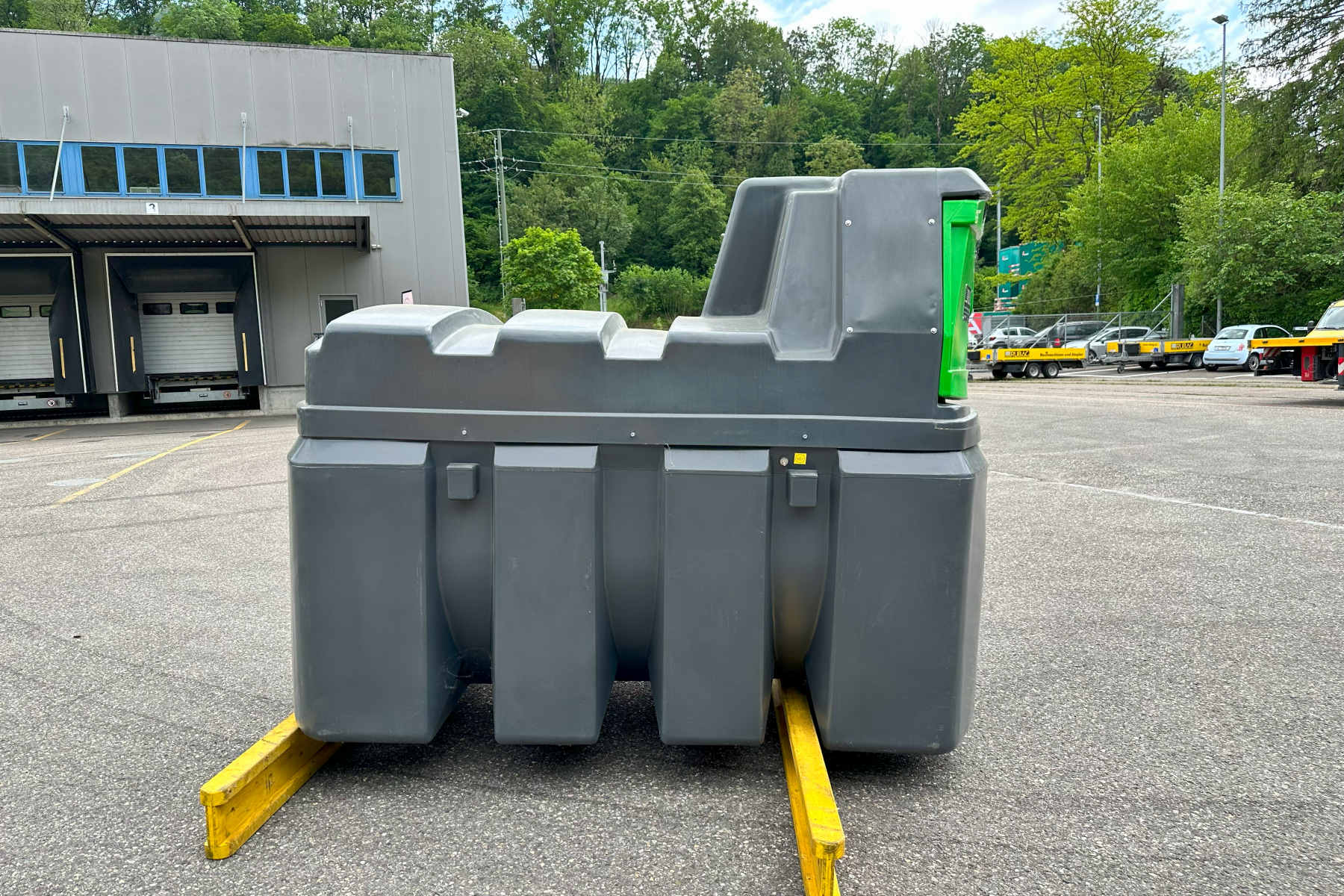 RUBA4336_2761190 vehicle image