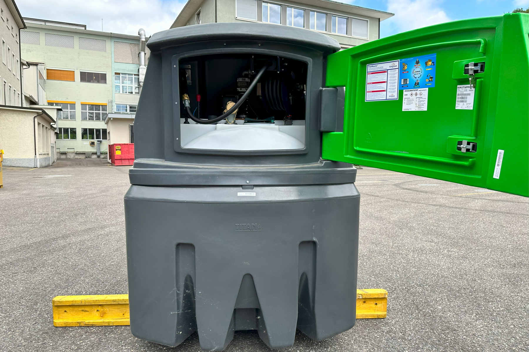 RUBA4336_2761190 vehicle image