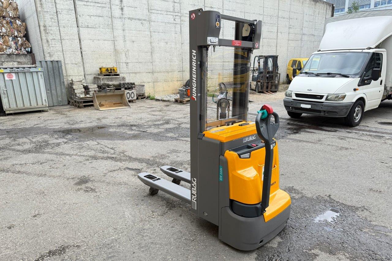 RUBA4336_2697798 vehicle image
