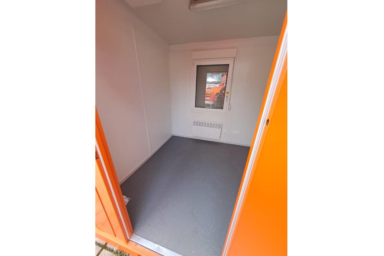 RUBA4336_2754603 vehicle image