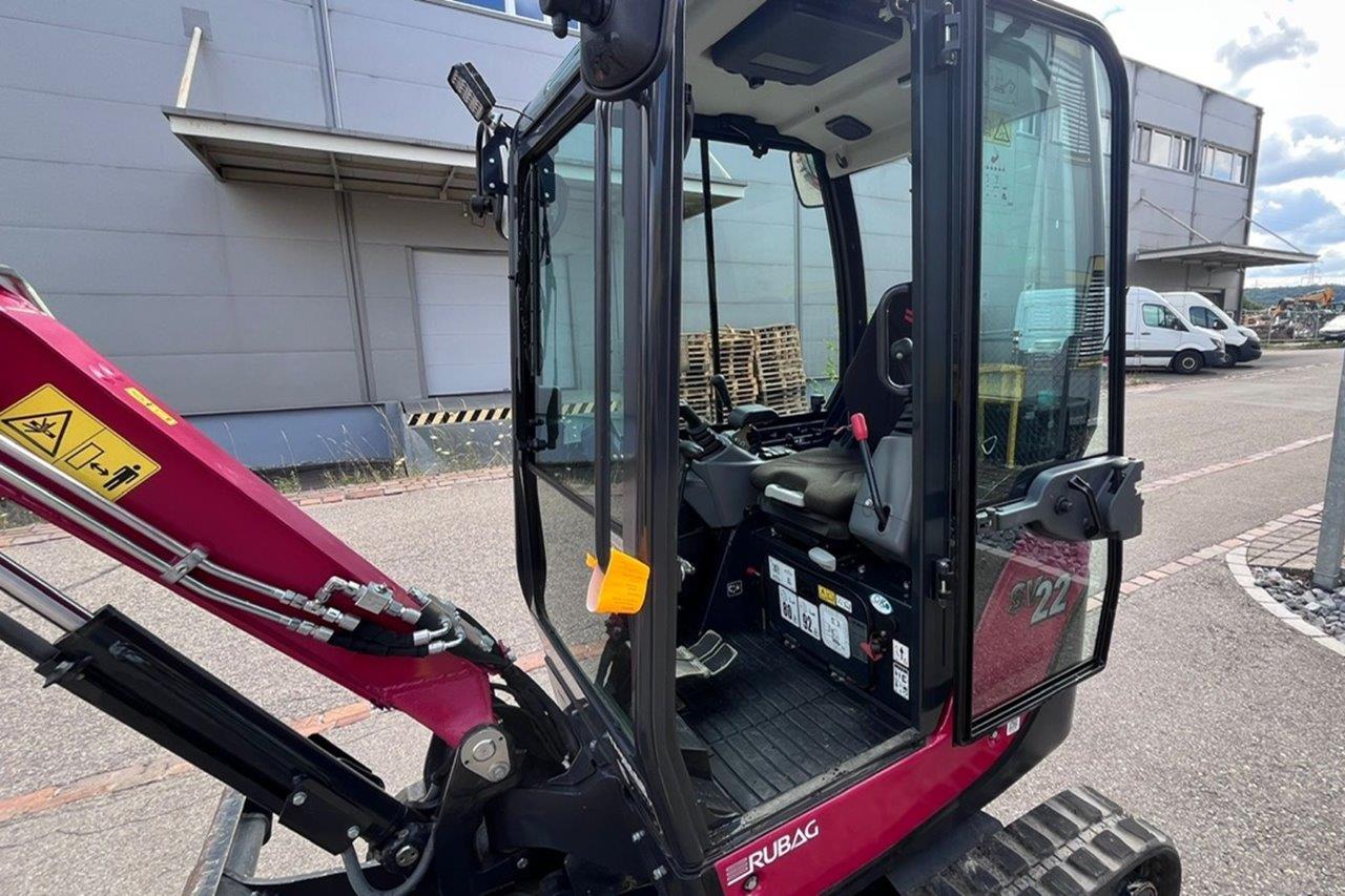 RUBA4336_2747272 vehicle image