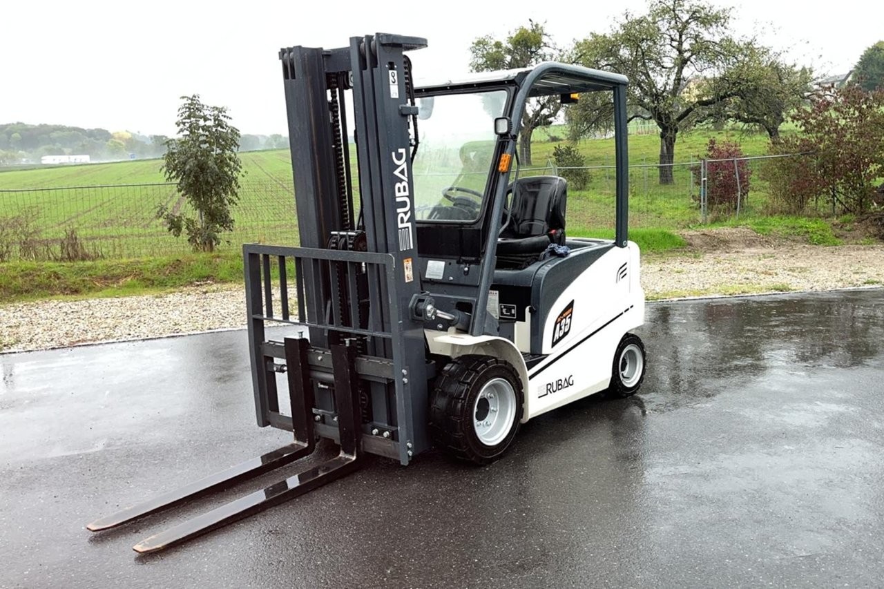 RUBA4336_2772417 vehicle image