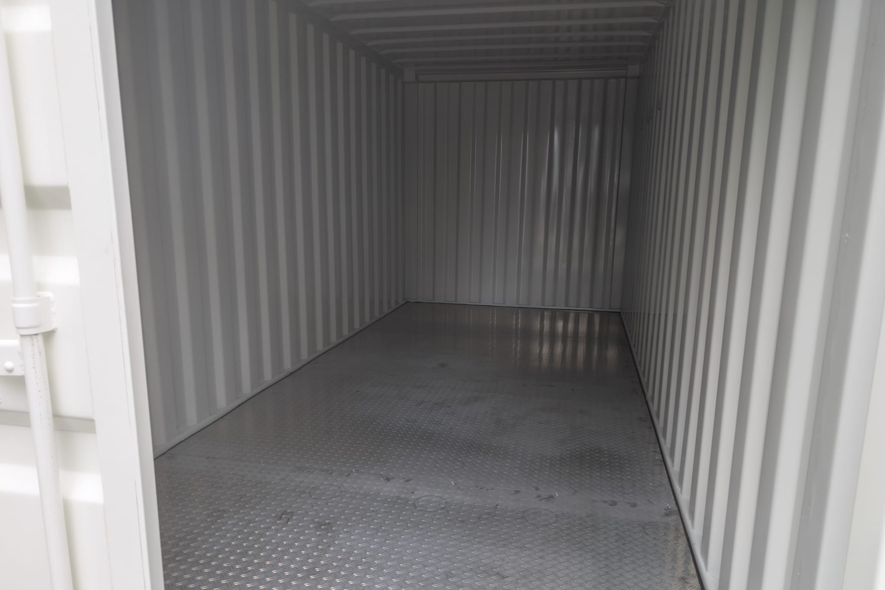 RUBA4336_2777222 vehicle image