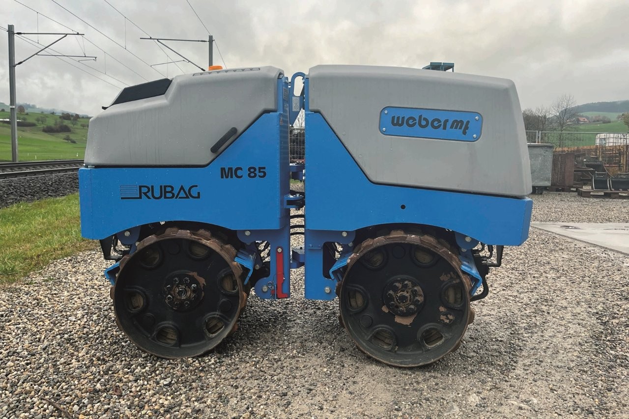 RUBA4336_2774000 vehicle image