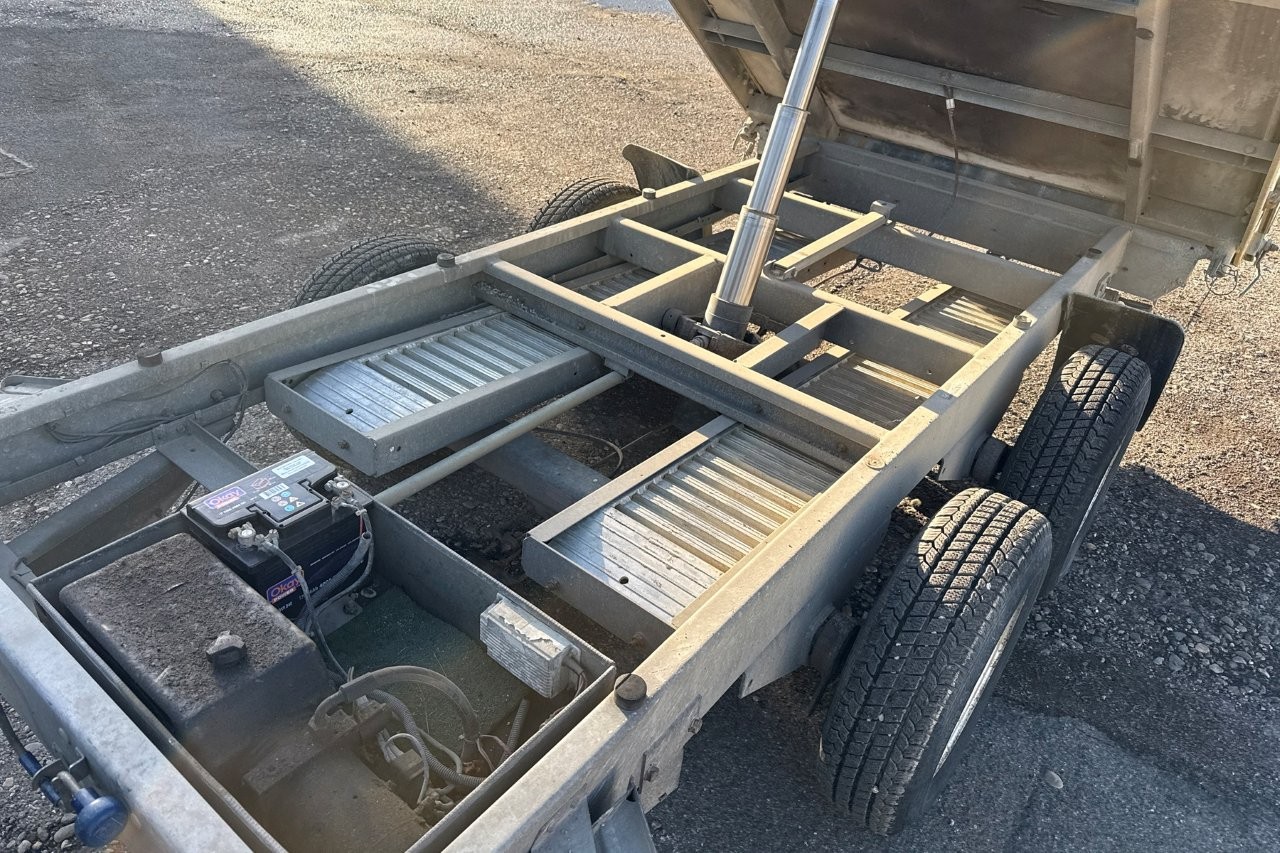 RUBA4336_2816439 vehicle image