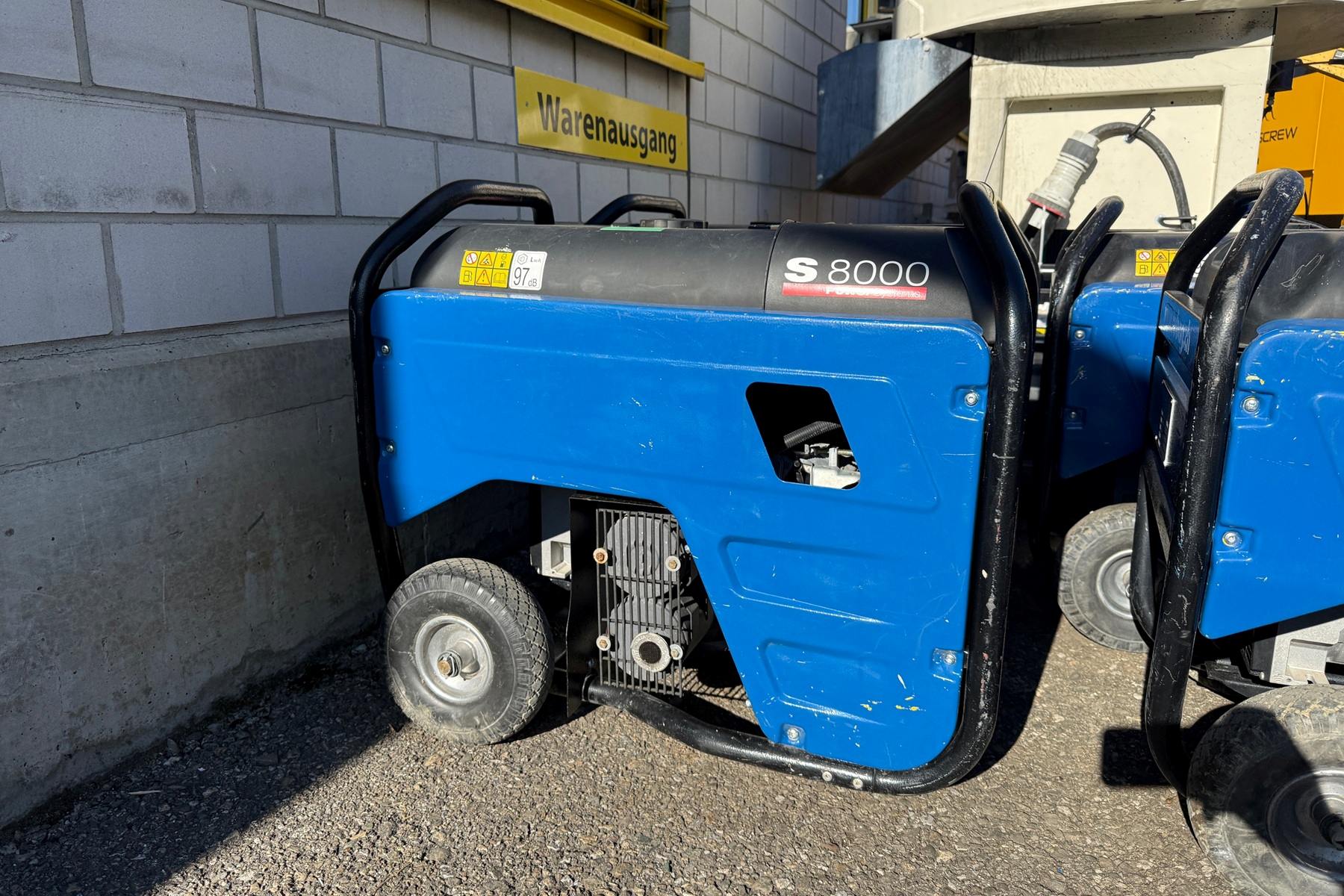 RUBA4336_2827003 vehicle image