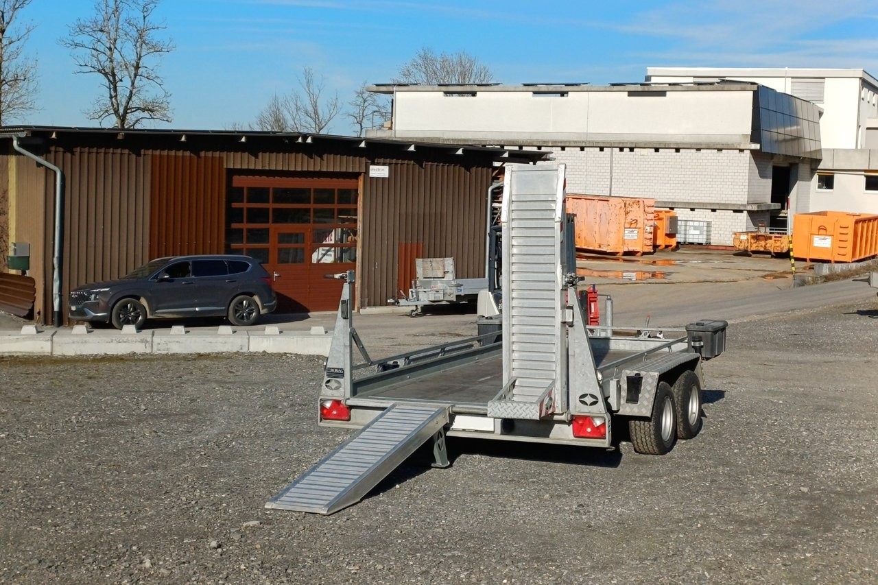 RUBA4336_2845576 vehicle image