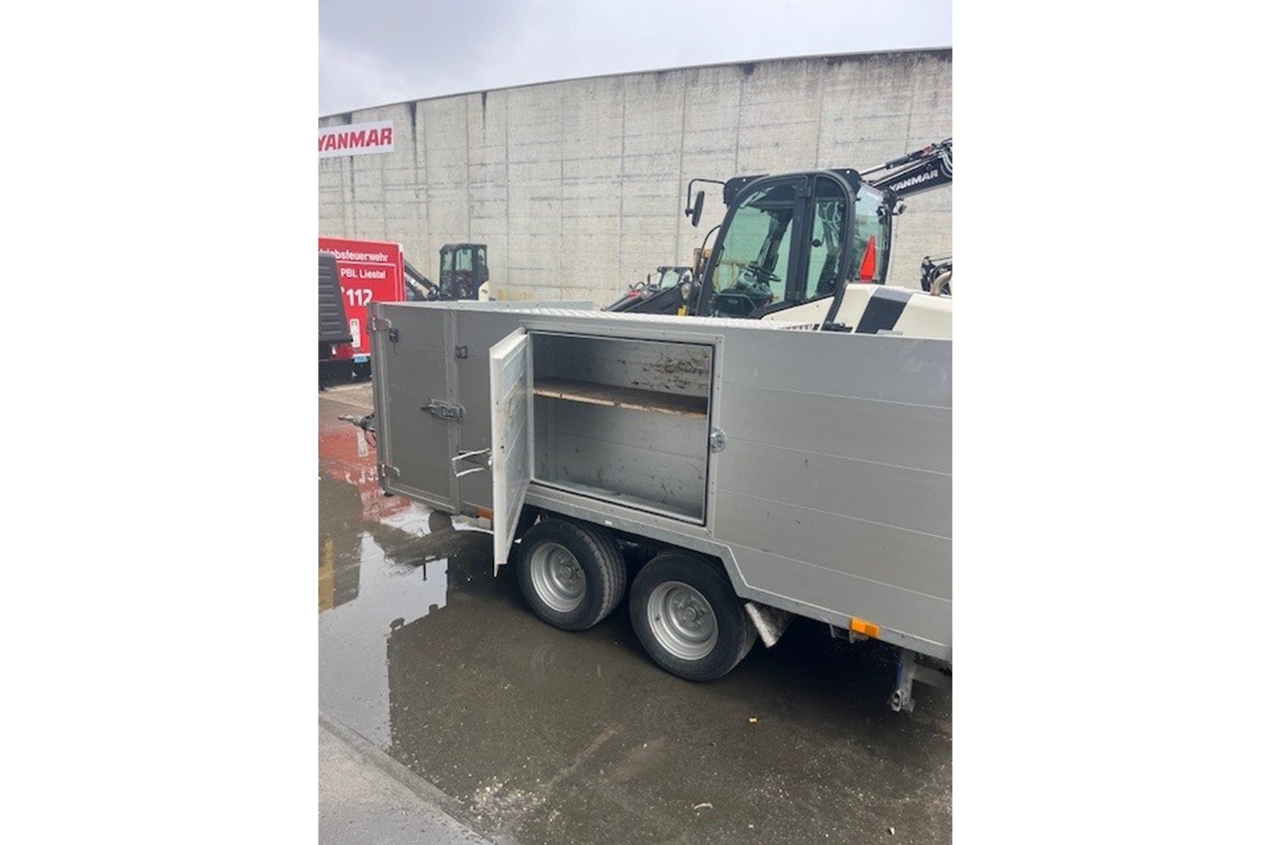 RUBA4336_2865990 vehicle image