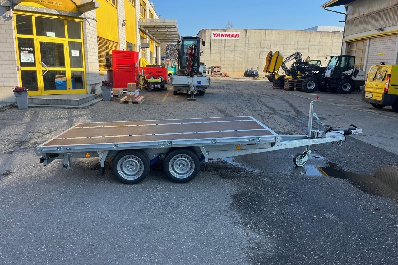 RUBA4336_2899470 vehicle image