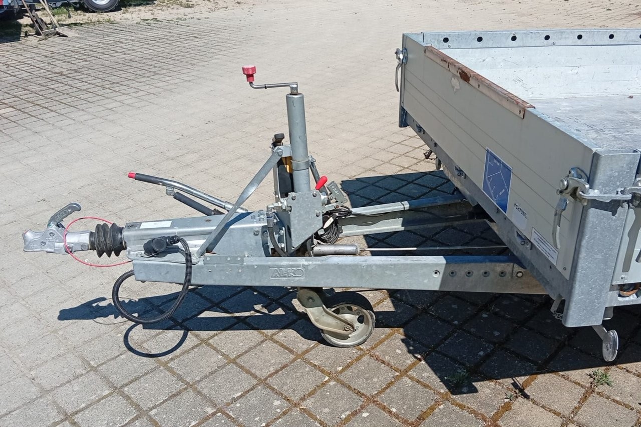 RUBA4336_2899472 vehicle image