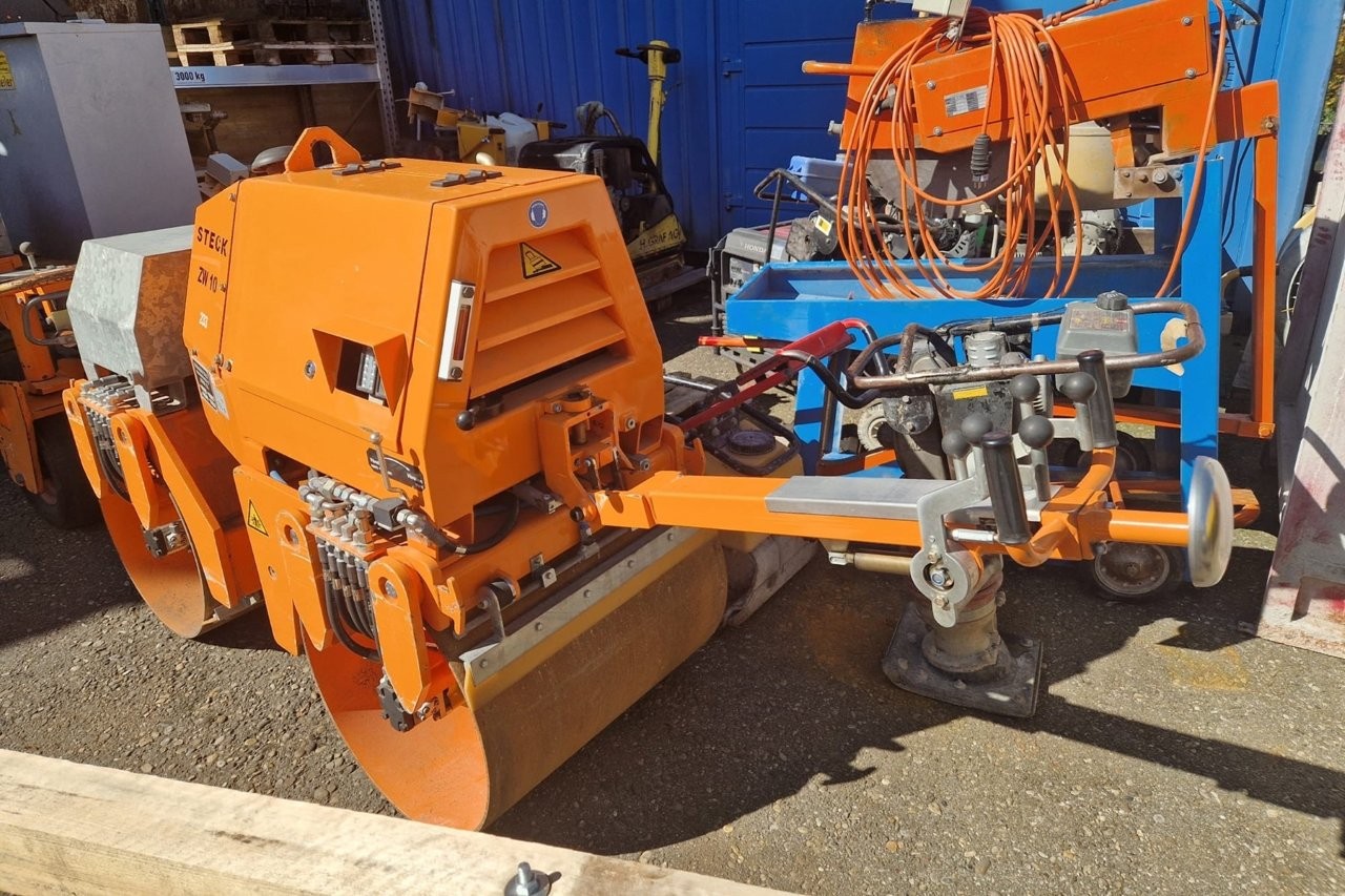 RUBA4336_2891982 vehicle image