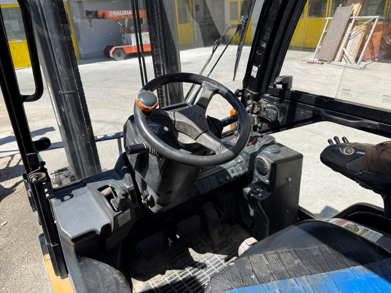 RUBA4336_3005479 vehicle image