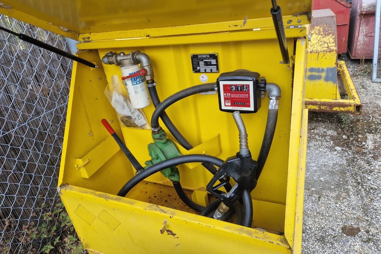 RUBA4336_3034398 vehicle image