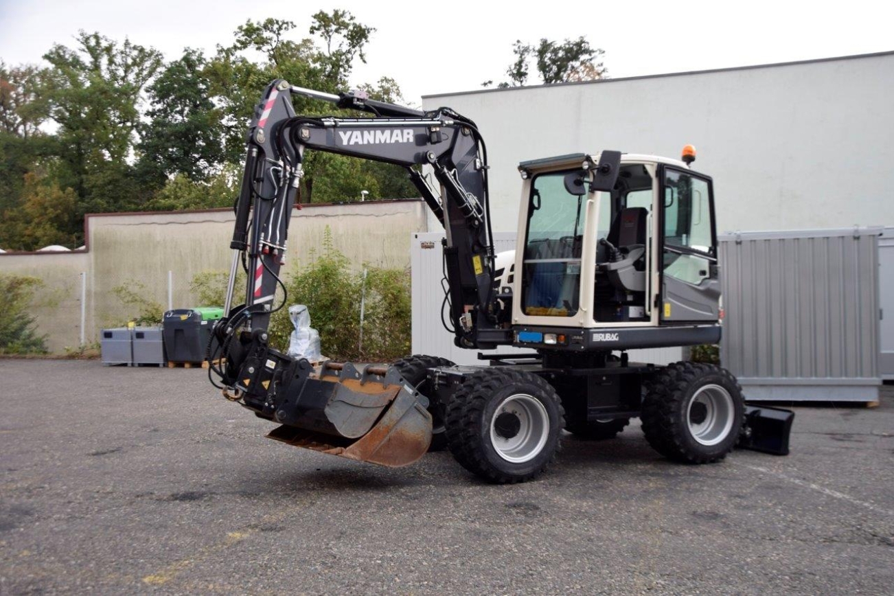 SCHAEFF Mobilbagger TW75 von links