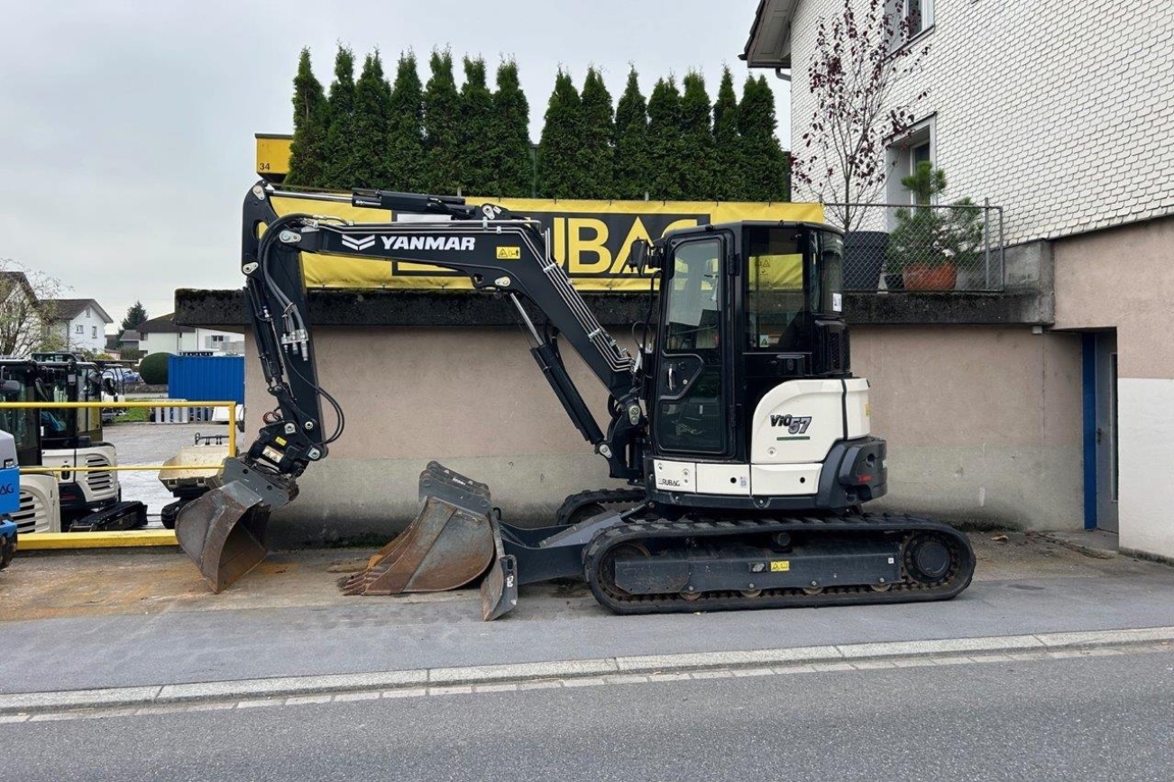 YANMAR Raupenbagger ViO57 von links