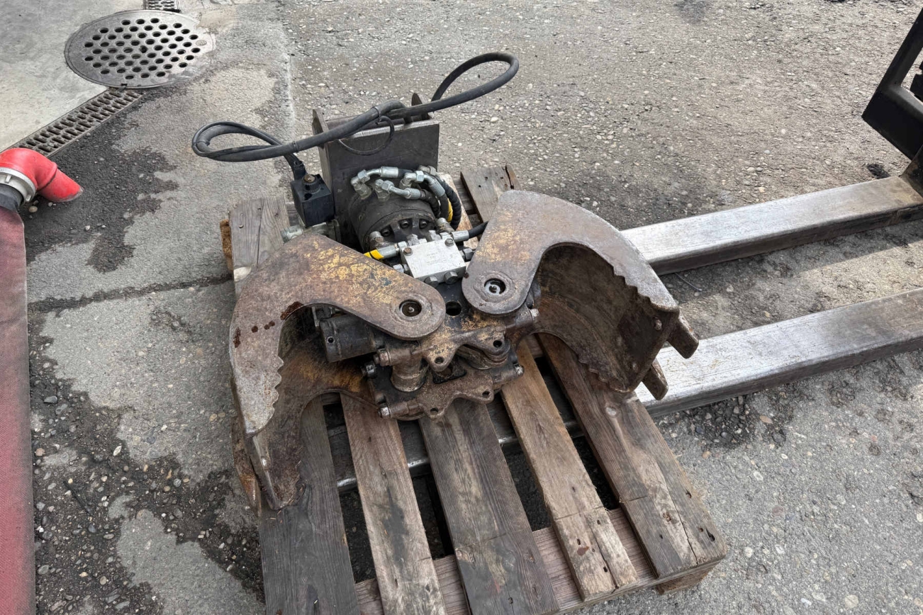 KINSHOFER Greifer A02H-30 von vorne