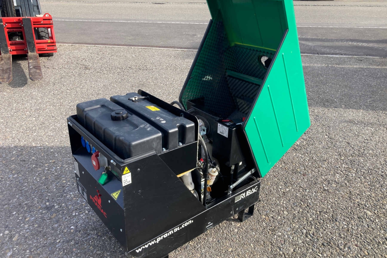 PRAMAC Stromerzeuger P6000 offen