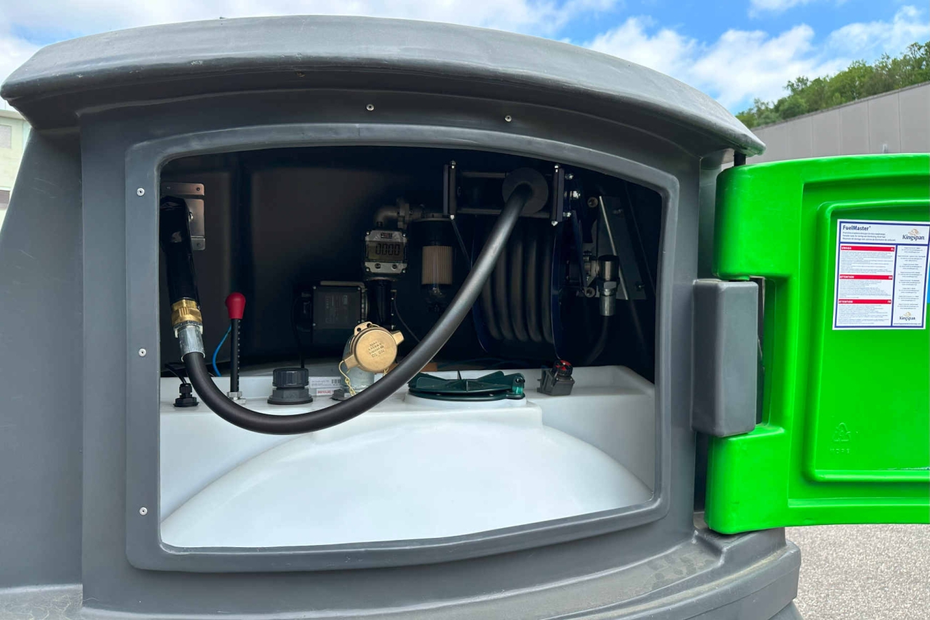 RUBAG FuelMaster 2500 Swiss Premium Stationärer Tank von innen