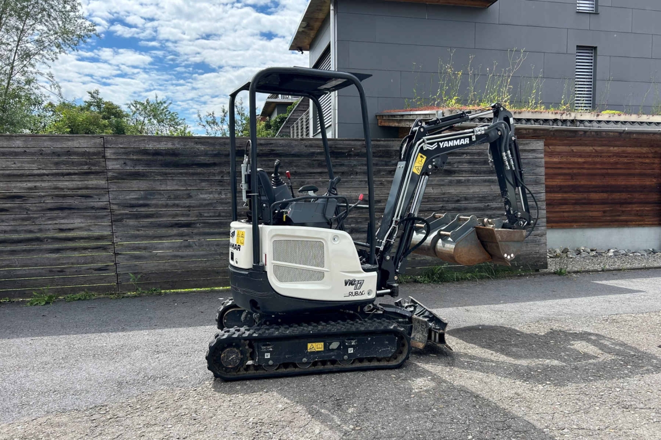 YANMAR Raupenbagger ViO17-1 von rechts