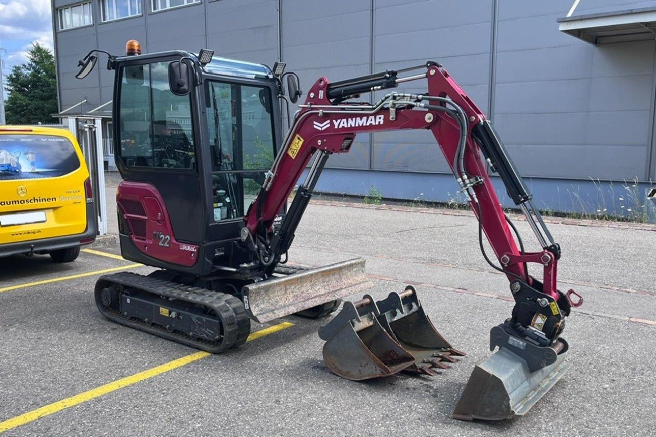 YANMAR Raupenbagger SV22 von der rechten Seite