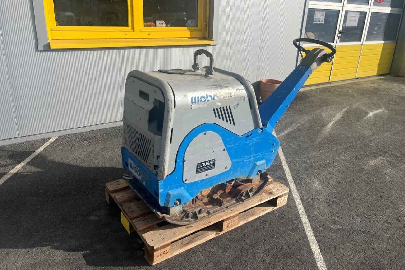 WEBER reversierbare-Vibroplatte CR8 MDM von der Seite