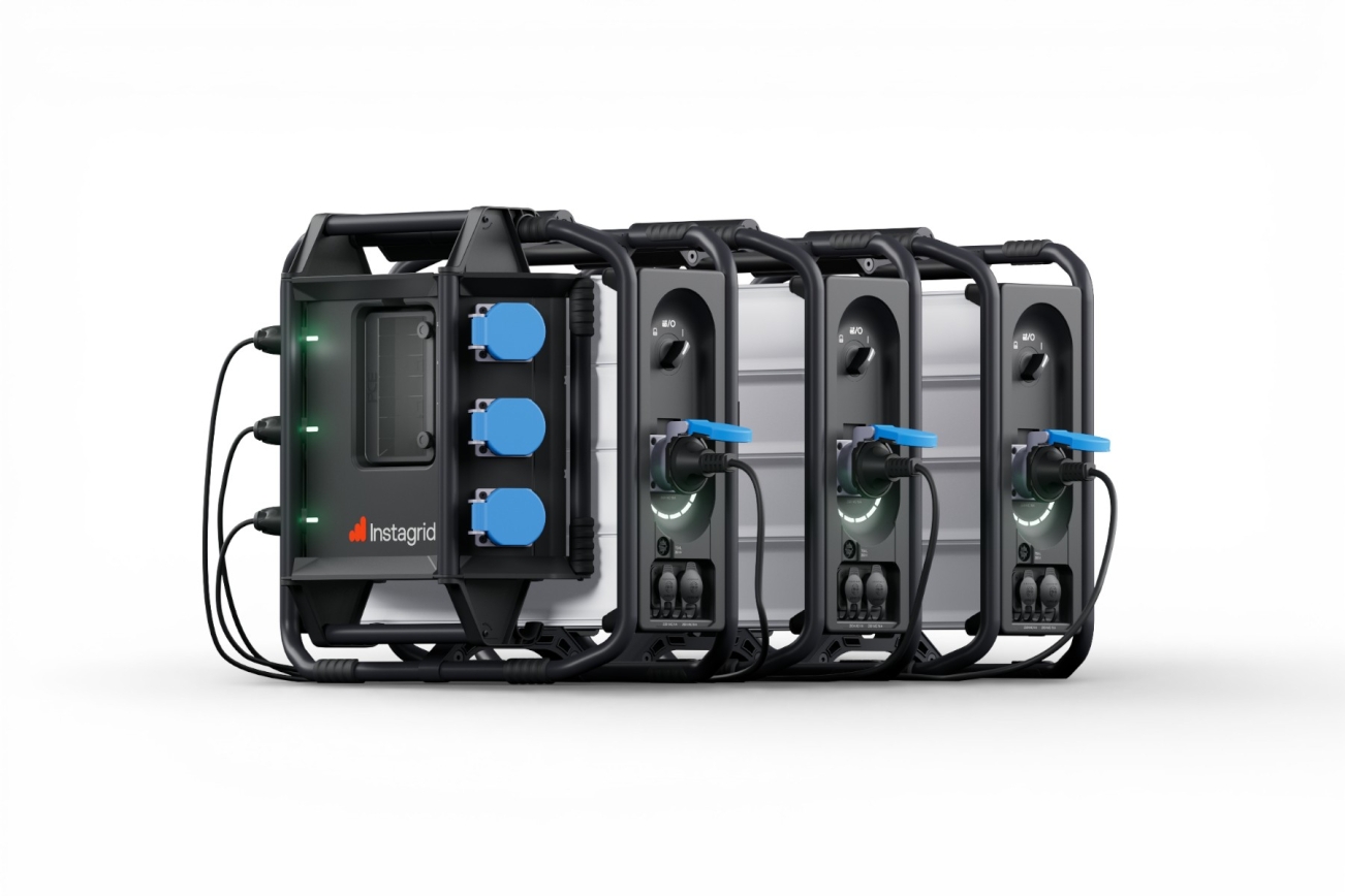 Produktbild gekoppelte Instagrid ONE Batteriespeicher mit Instagrid LINK Zusatzmodul