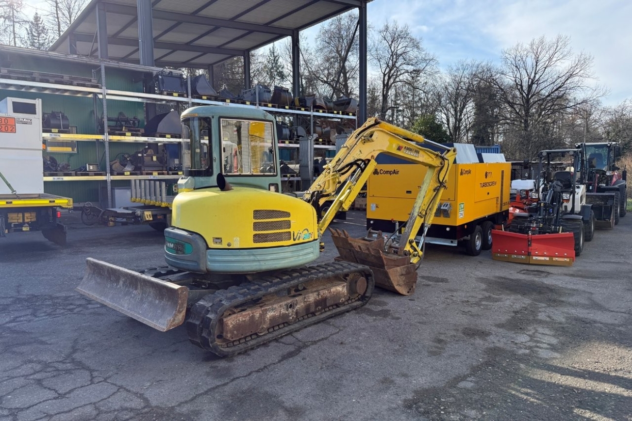 YANMAR AMMANN Raupenbagger VIO50-1 V von der rechten Seite