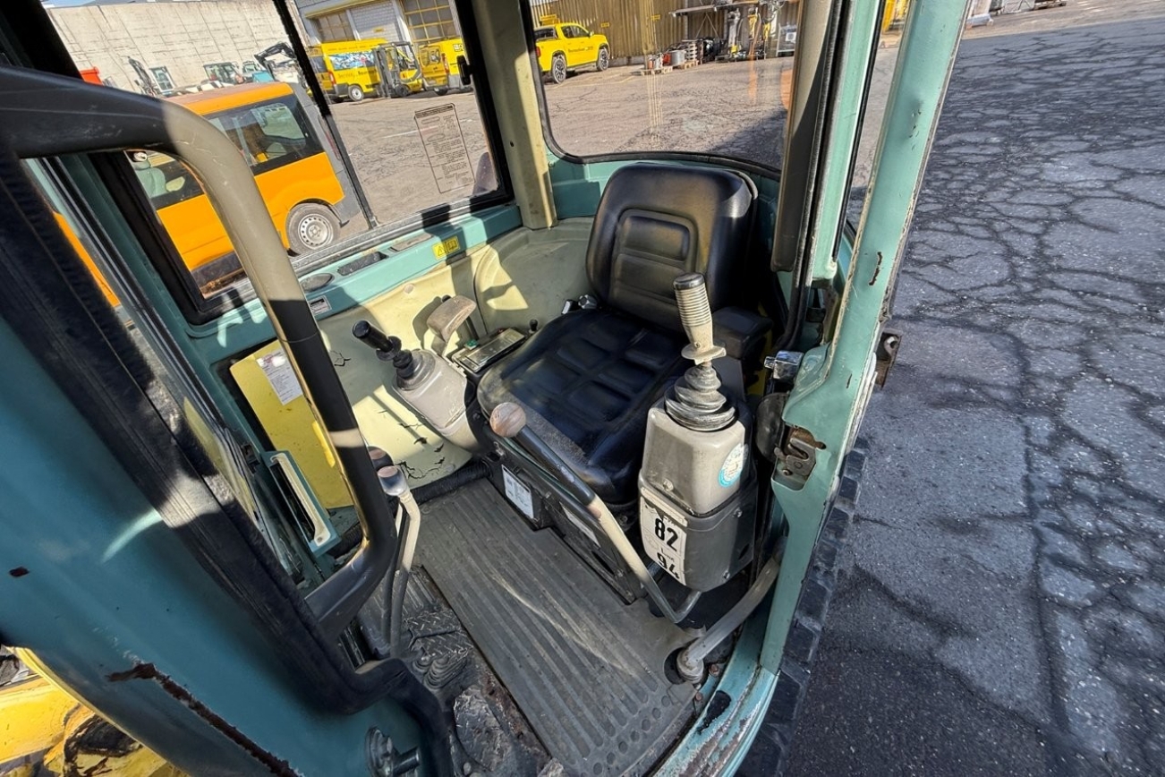 YANMAR AMMANN Raupenbagger VIO50-1 V von innen