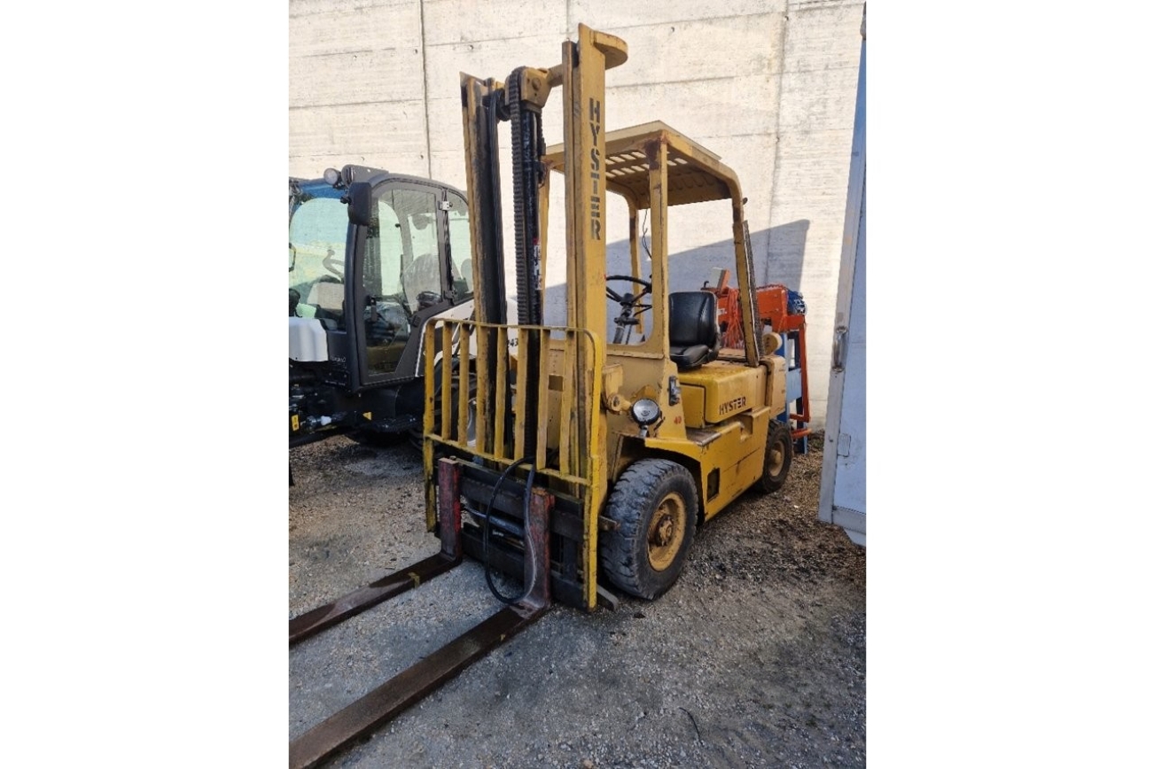 HYSTER Gabelstapler H40XL SN B2152B von vorne links