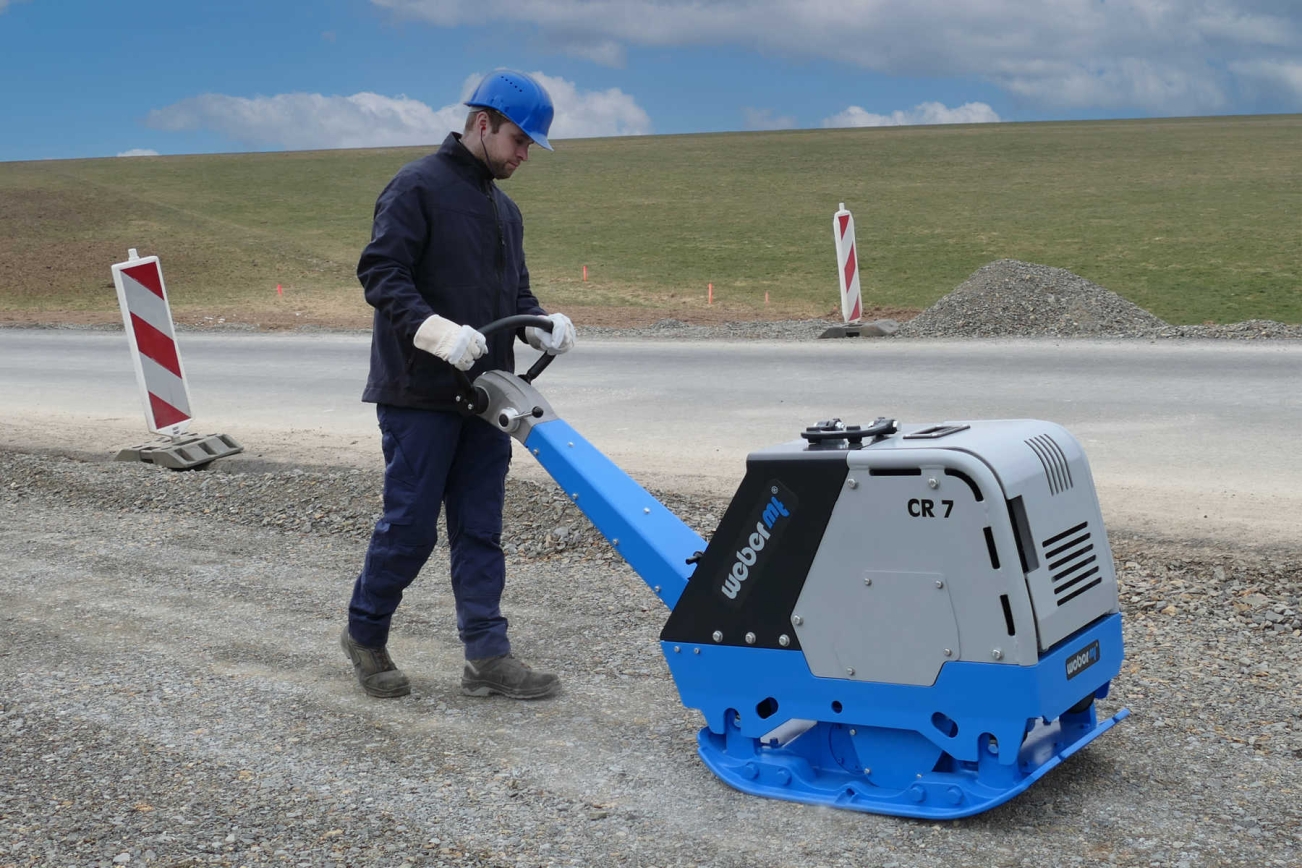 WEBER Vibrationsplatte CR 7 Einsatzbild