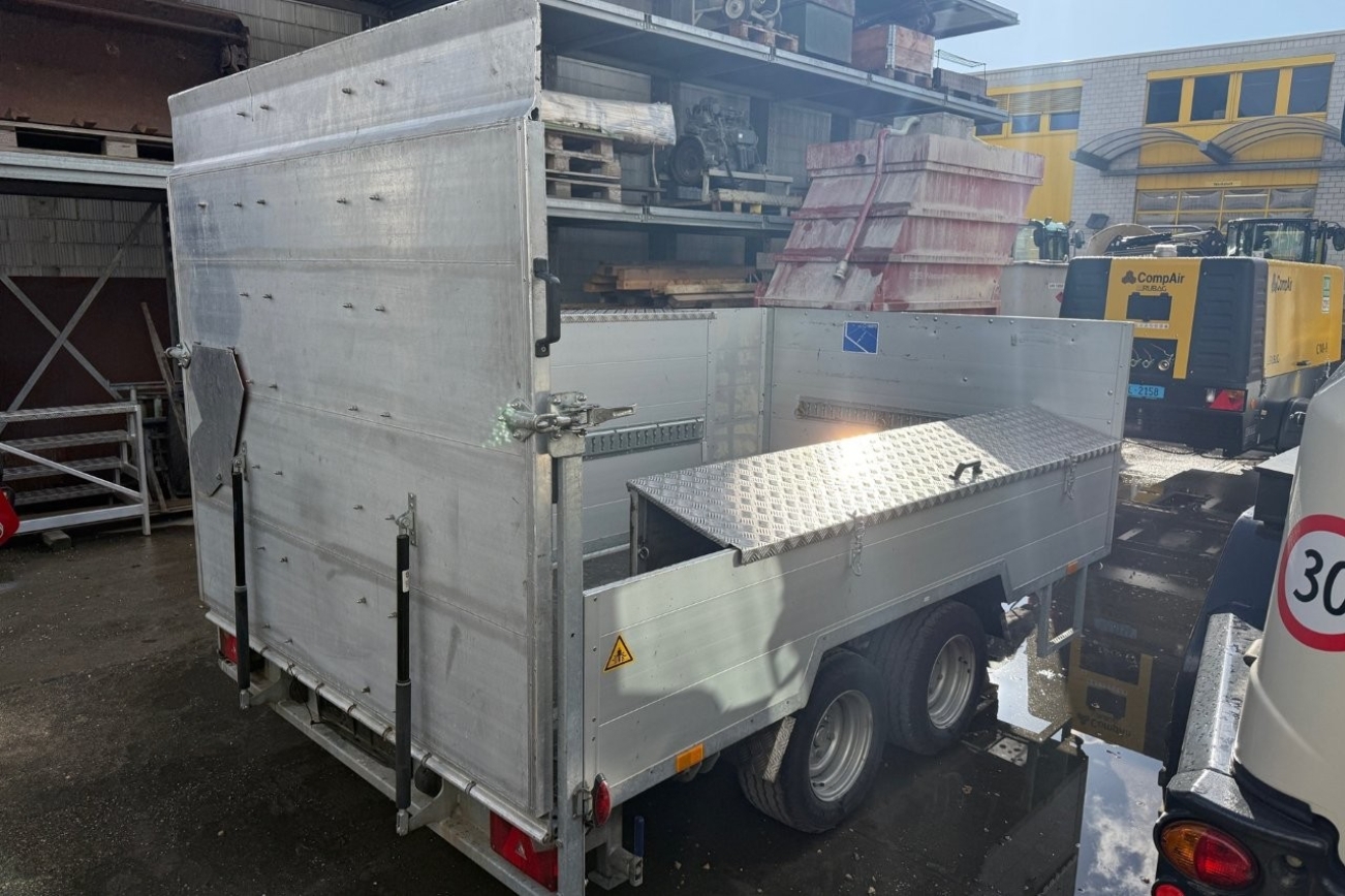 RUBAG Anhänger TUA 350HV SN von hinten rechts