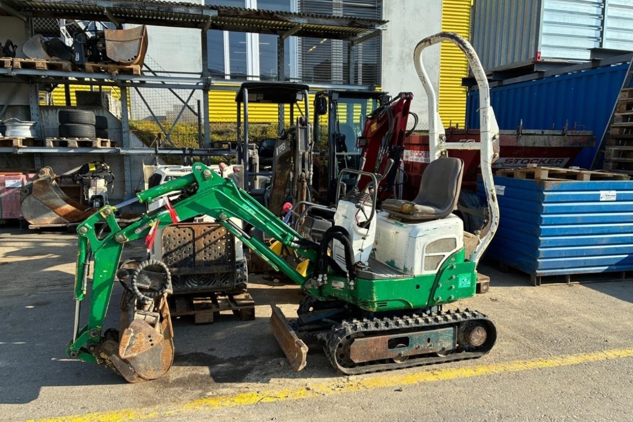 YANMAR Raupenbagger SV08 von der linken Seite