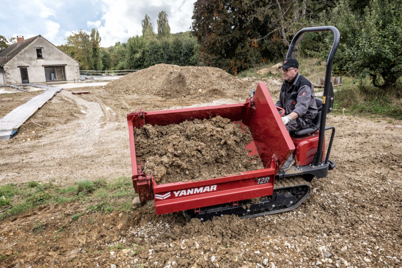 YANMAR C12 Raupendumper