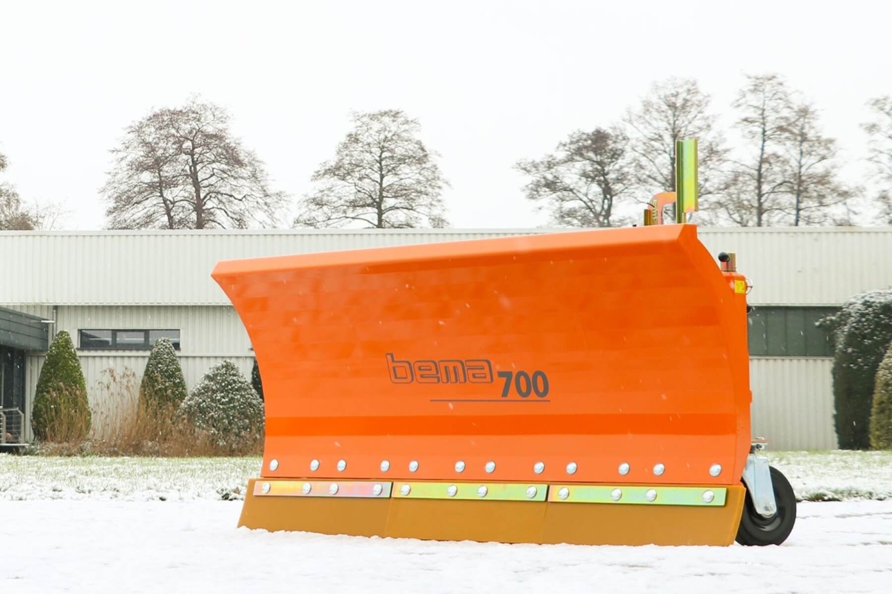 Bema Schneeräumschild rubag Winterdienst Anbaugerät Lader