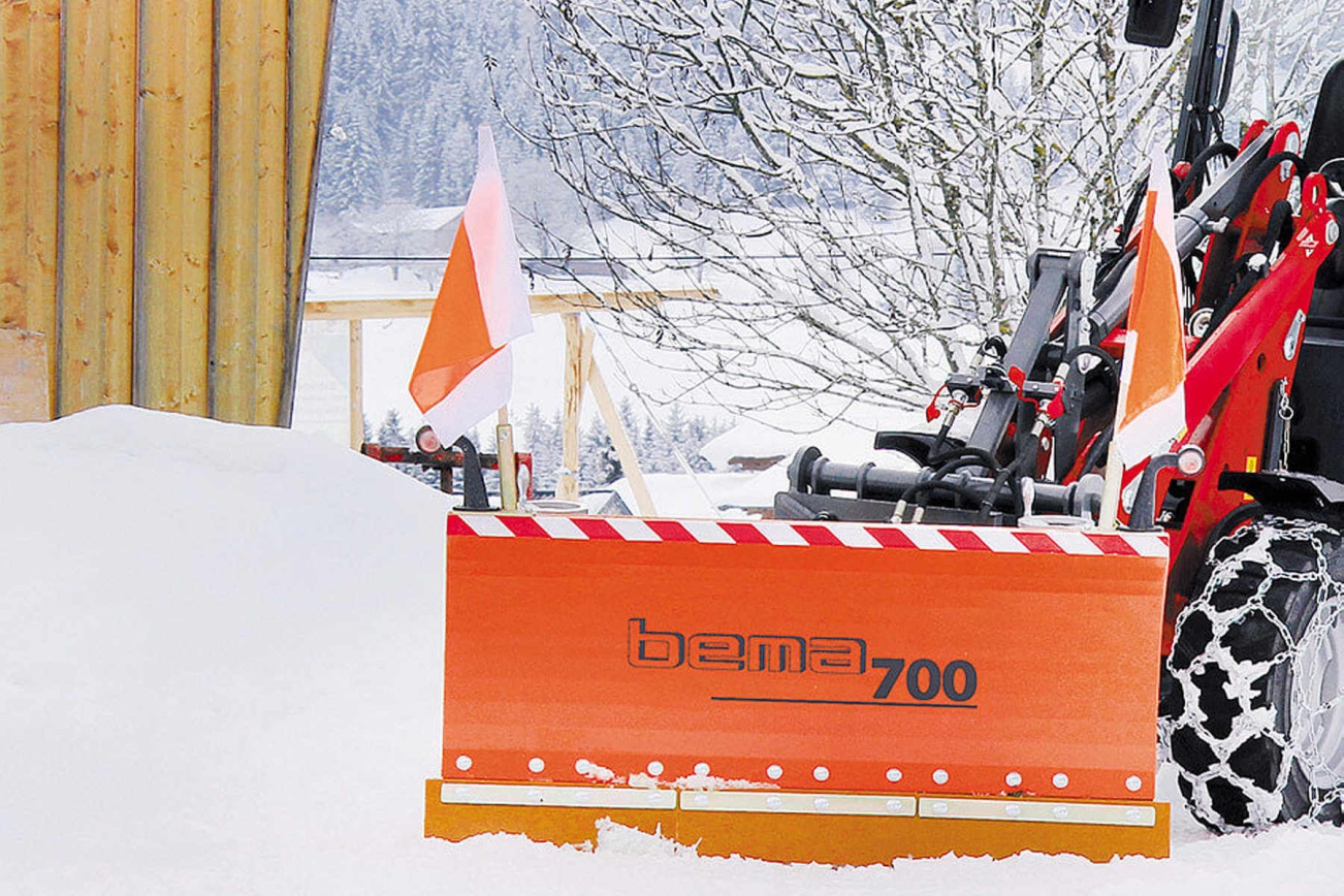 RUBAG Anbaugeräte Lader Winterdienst Bema Schneeschild 