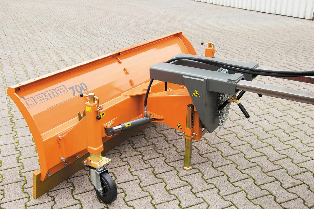 RUBAG Anbaugeräte Lader Winterdienst Bema Schneeschild 
