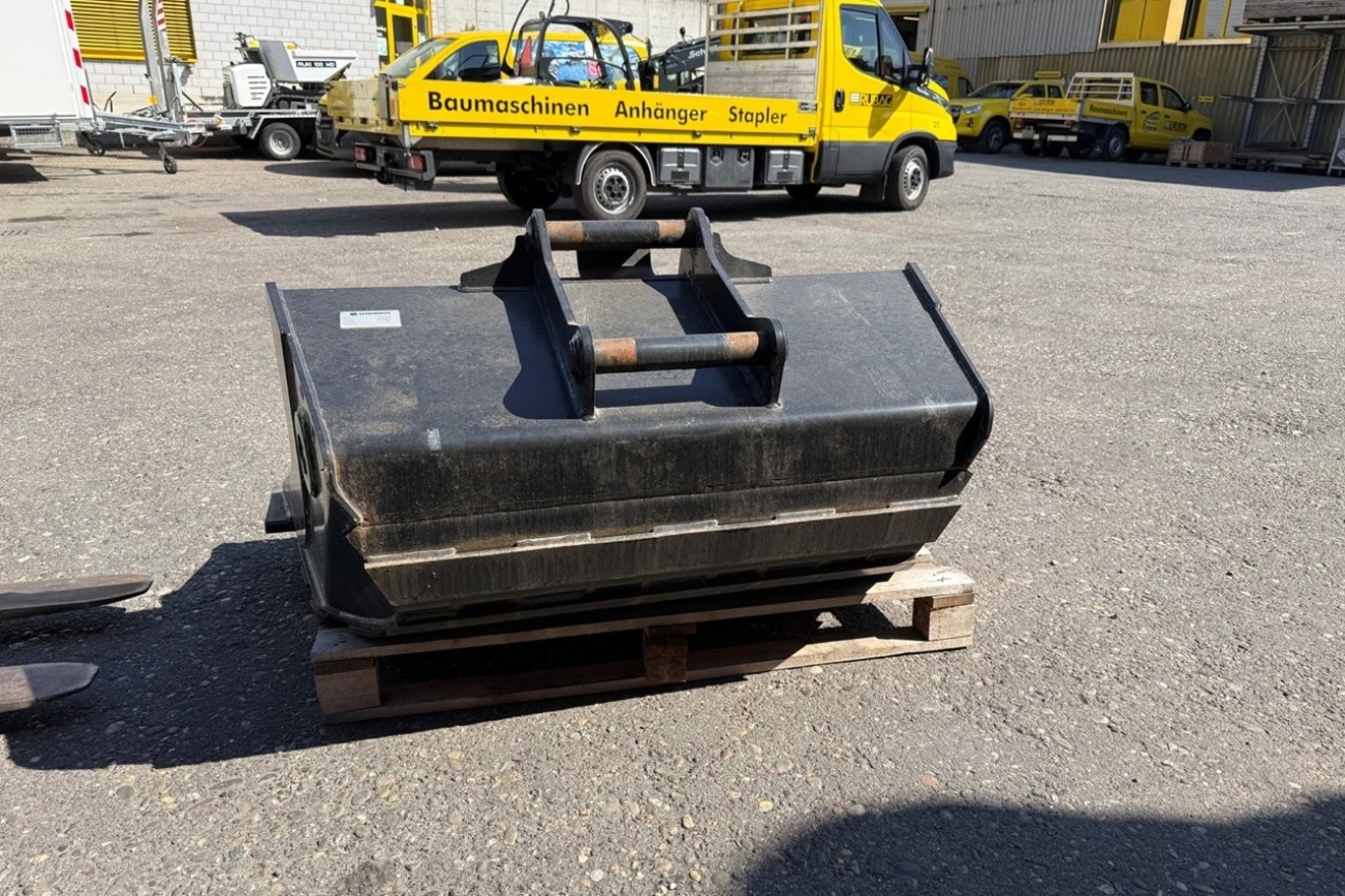 STEELWRIST Planierlöffel 1400 mm mit S50 Aufnahme