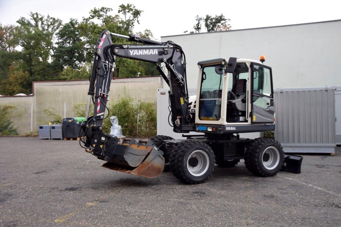 SCHAEFF Mobilbagger TW75 von links
