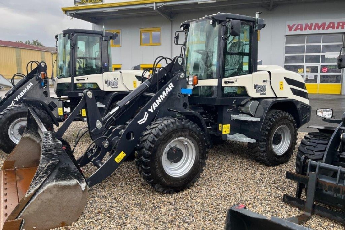 YANMAR Radlader V120-5 von der linken Seite