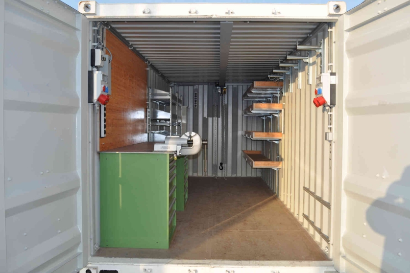Innenausbau Container & Anhänger bei RUBAG Baumaschinen