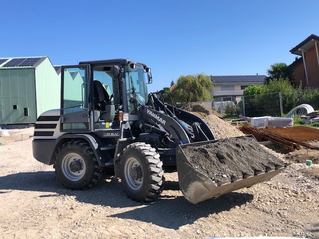 RUBA4336_2607380 vehicle image