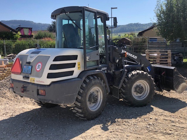 RUBA4336_2607380 vehicle image